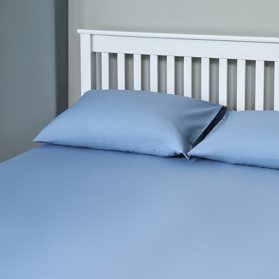 The Willow Manor 100 Cotton Percale King Fitted Sheet Bluebell