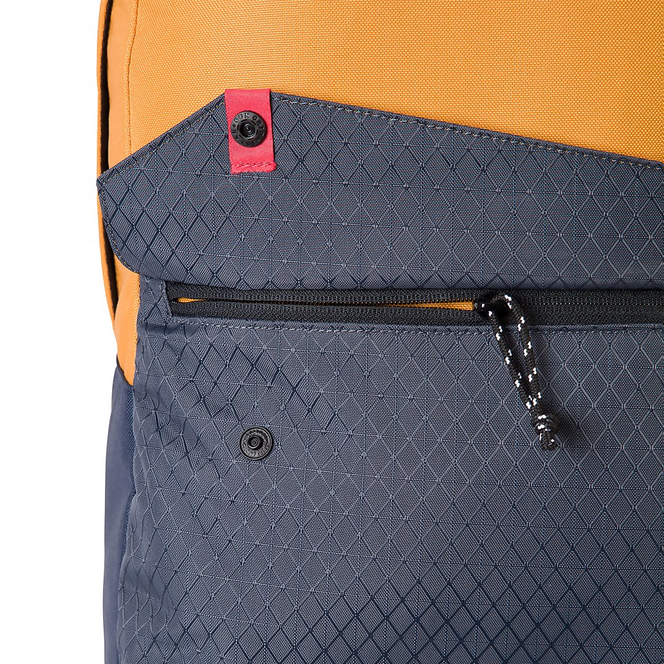 Berghaus Brand Bag 25 - Yellow / Dark Blue