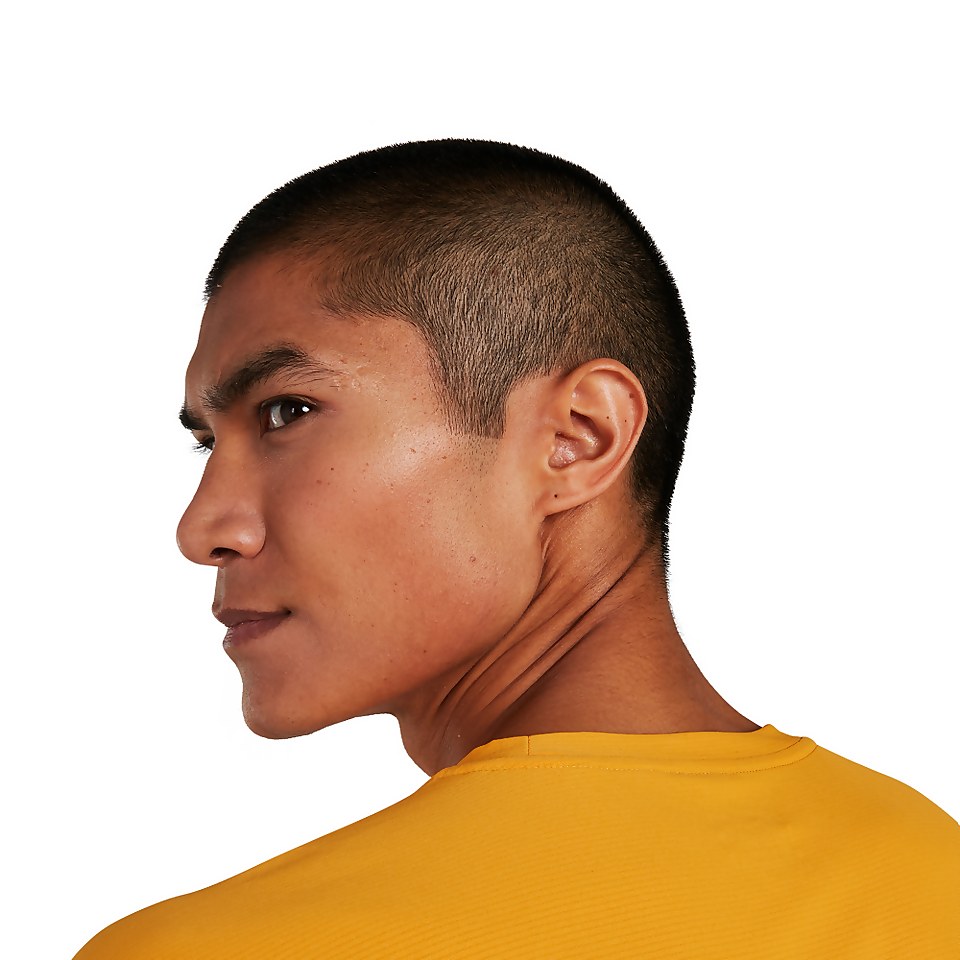 Men's 24/7 Long Sleeve Crew Base Layer - Yellow