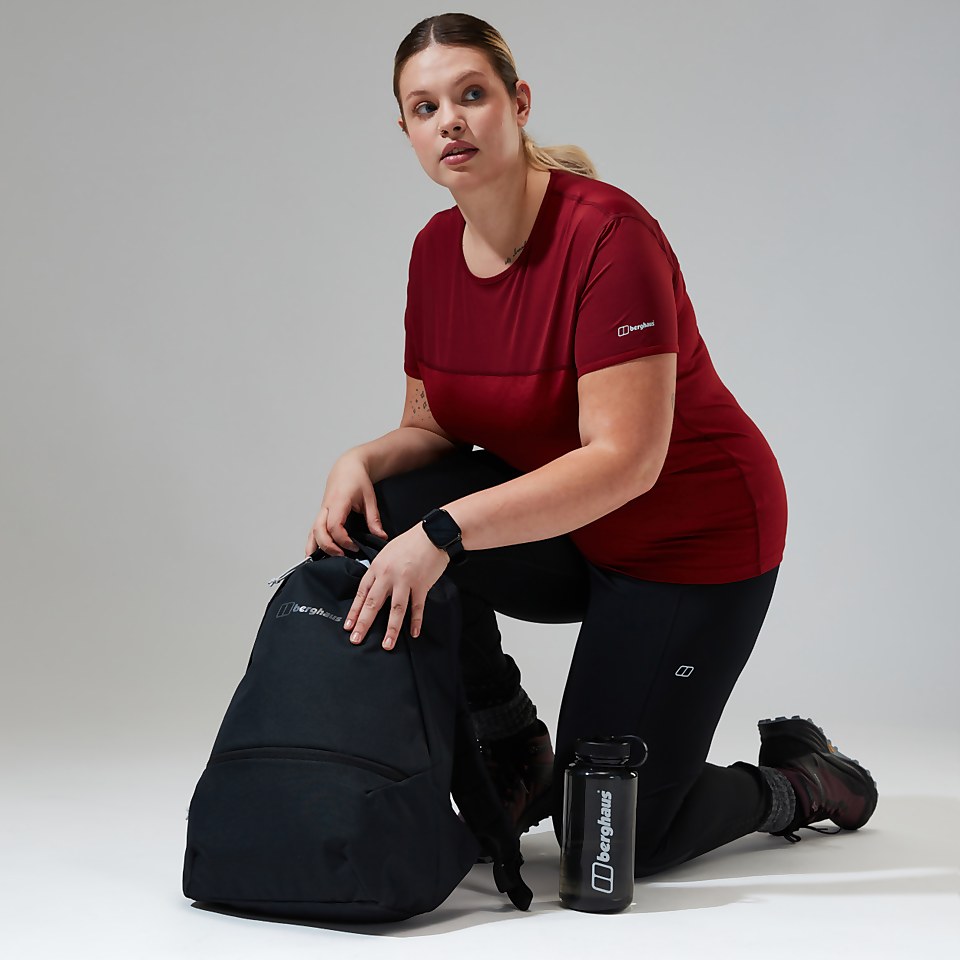 Women's Voyager Tech Tee Super Stretch Crew - Dark Red