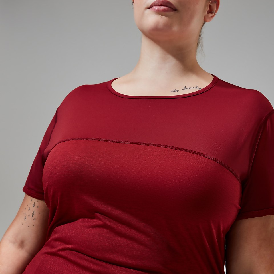 Women's Voyager Tech Tee Super Stretch Crew - Dark Red