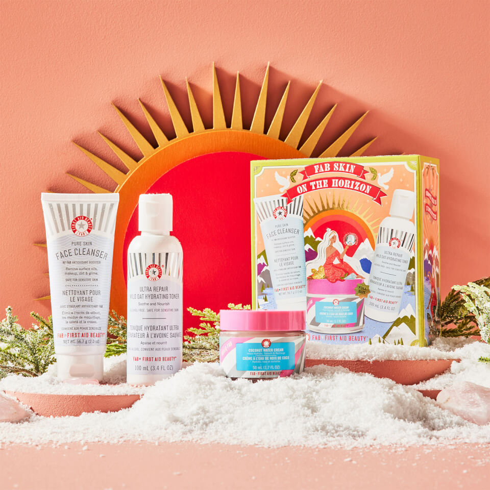 First Aid Beauty Skin On The Horizon Set