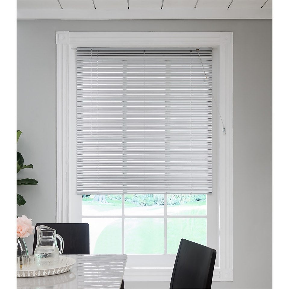 Aluminium Blind Silver 80x160cm Homebase