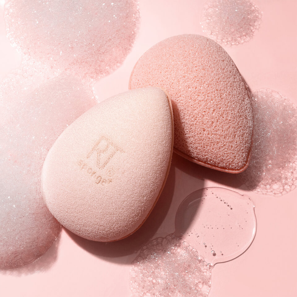 Real Techniques Sponge+ Miracle Cleanse Sponge