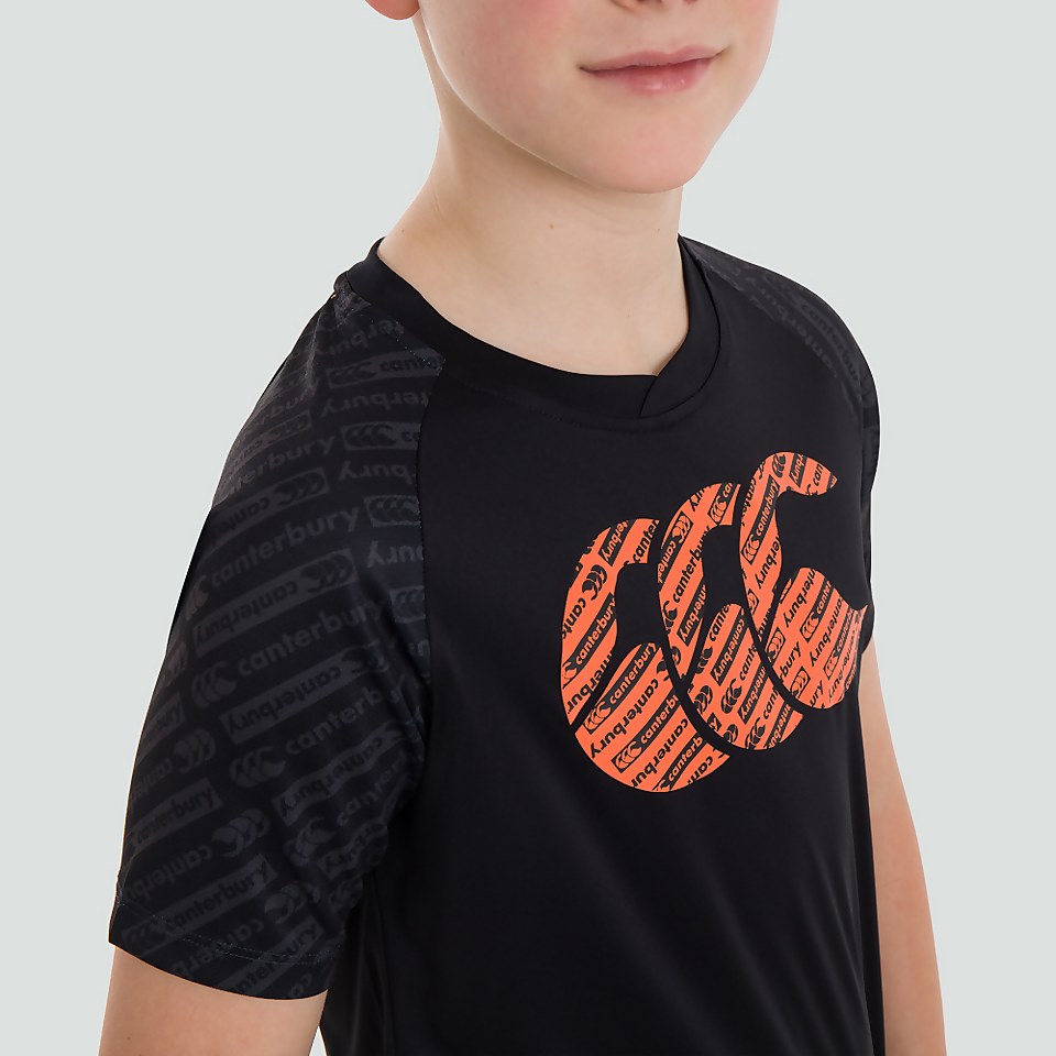 JUNIOR UNISEX VAPODRI PRINT SLEEVE LARGE LOGO TEE BLACK