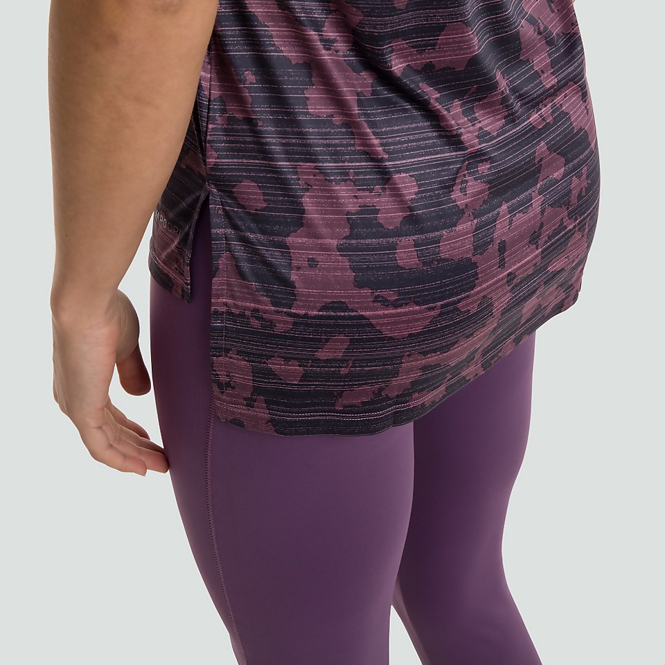 WOMENS VAPODRI SUPERLIGHT GRAPHIC TEE PURPLE