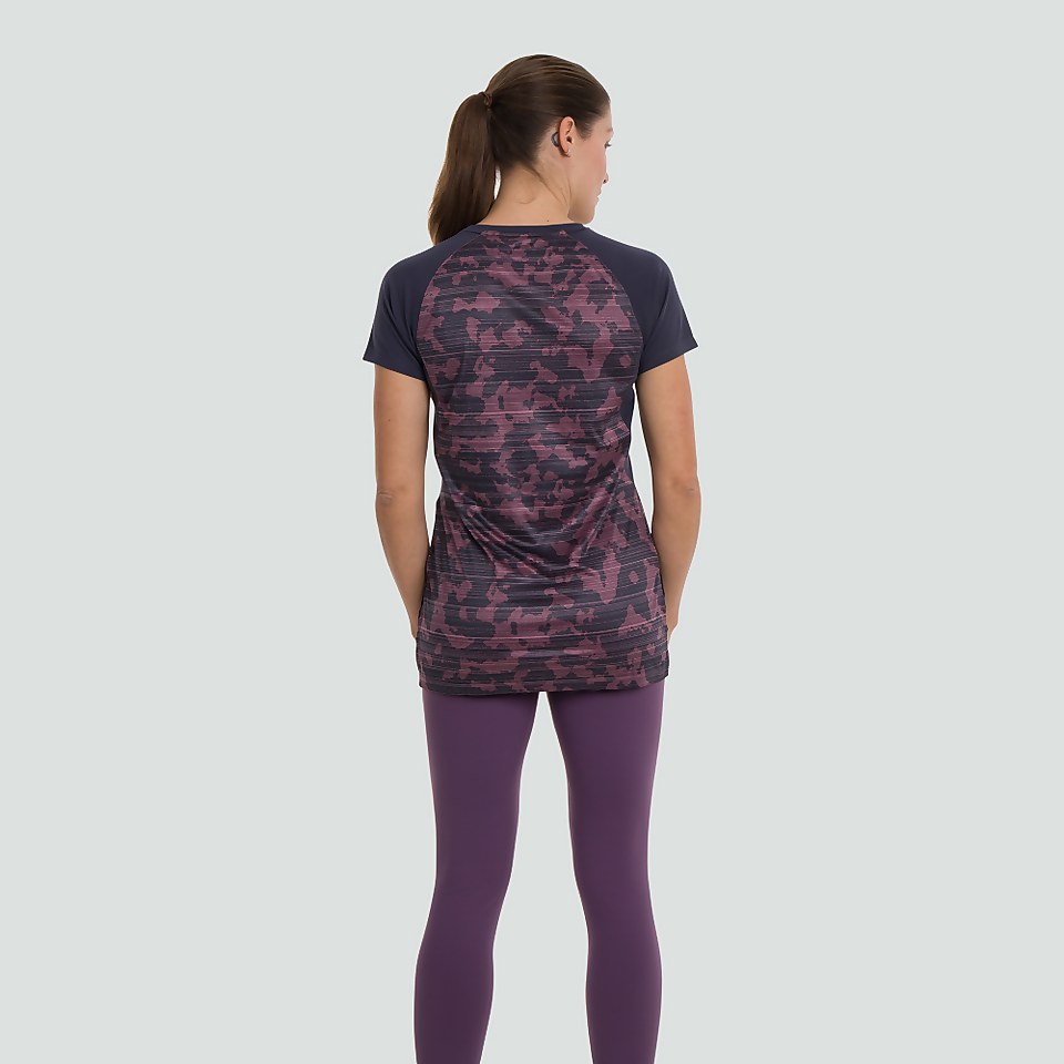WOMENS VAPODRI SUPERLIGHT GRAPHIC TEE PURPLE