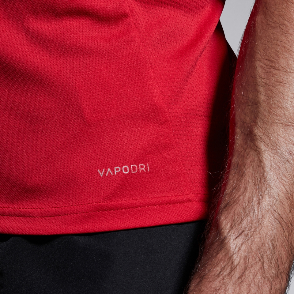 MENS CLUB DRY T-SHIRT IN RED