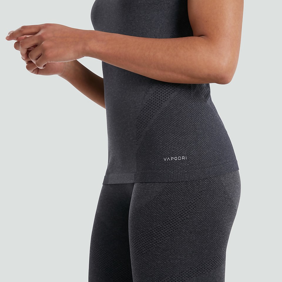 WOMENS SEAMLESS TEE BLACK