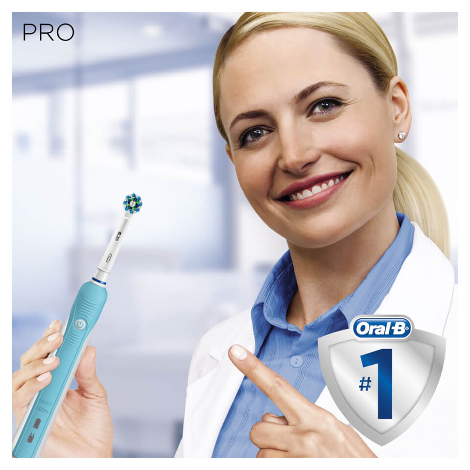 Oral B Pro 1 670 Electric Toothbrush - Turquoise