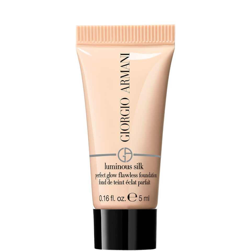 Armani Luminous Silk Foundation Sample 3.75 5ml LOOKFANTASTIC
