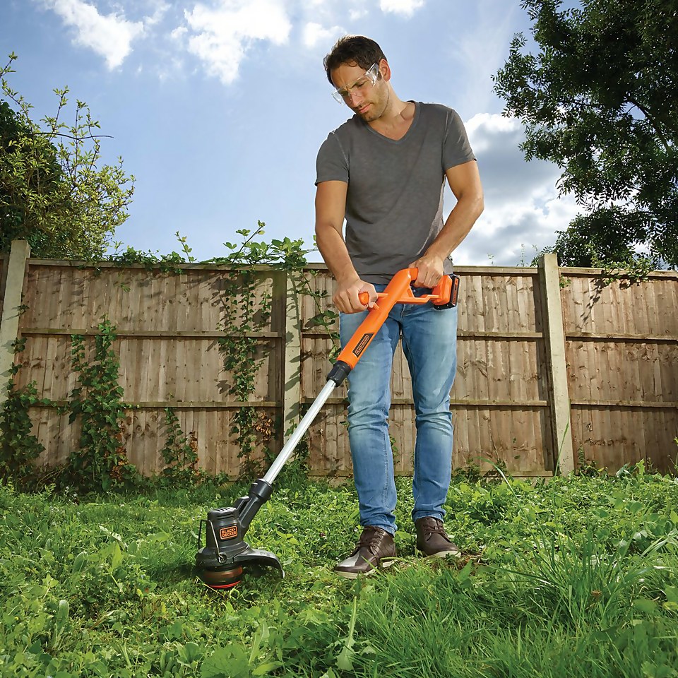 Black & decker cordless 18v 25cm strimmer hotsell