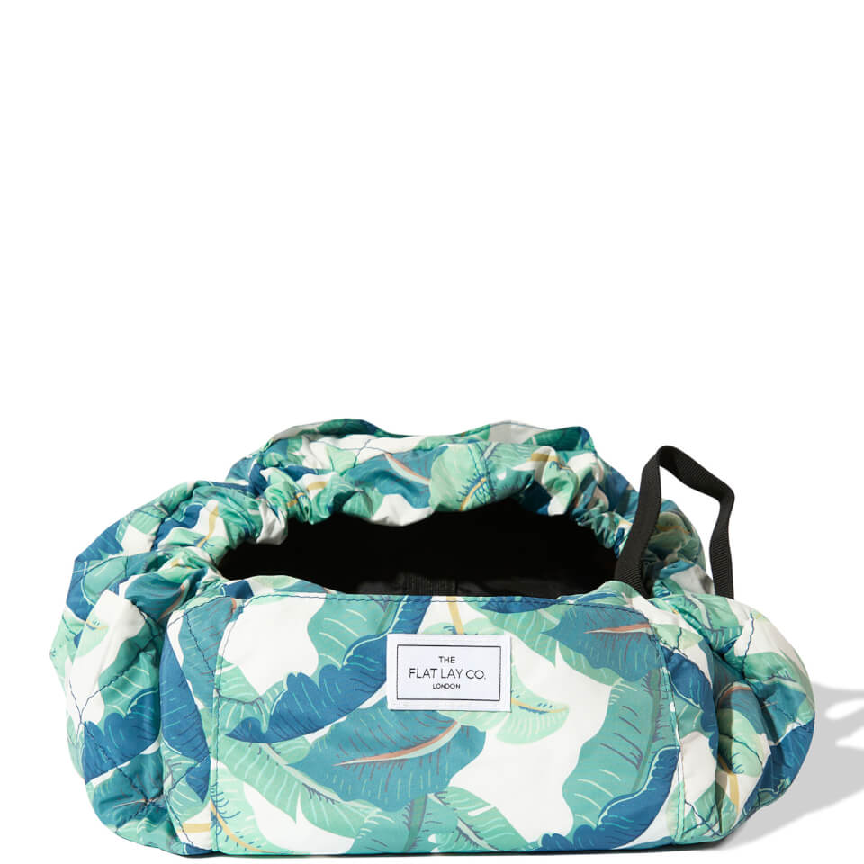 The Flat Lay Co. Drawstring Bag - Tropical Leaves