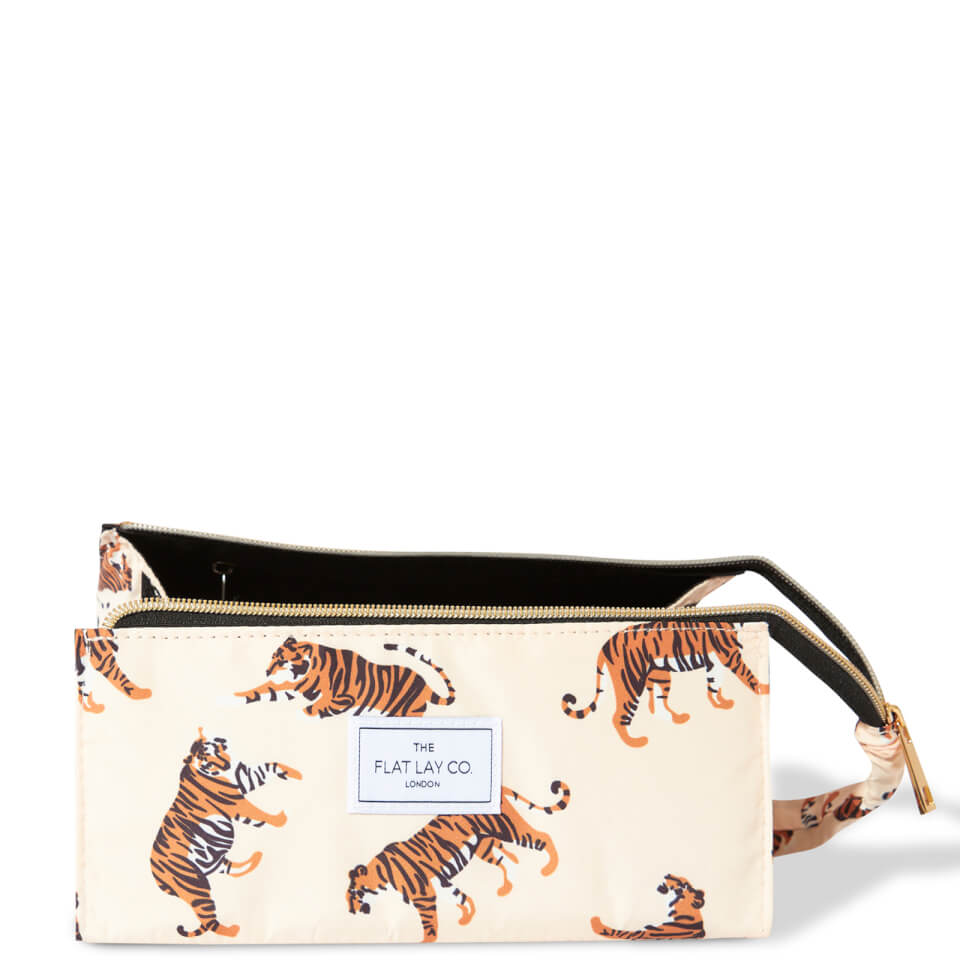 The Flat Lay Co. Open Flat Box Bag - Beige Tigers