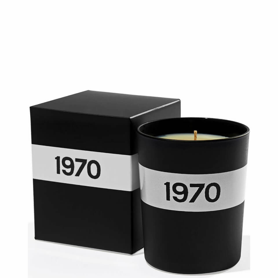Bella Freud 1970 Candle (Black Musk & Patchouli)