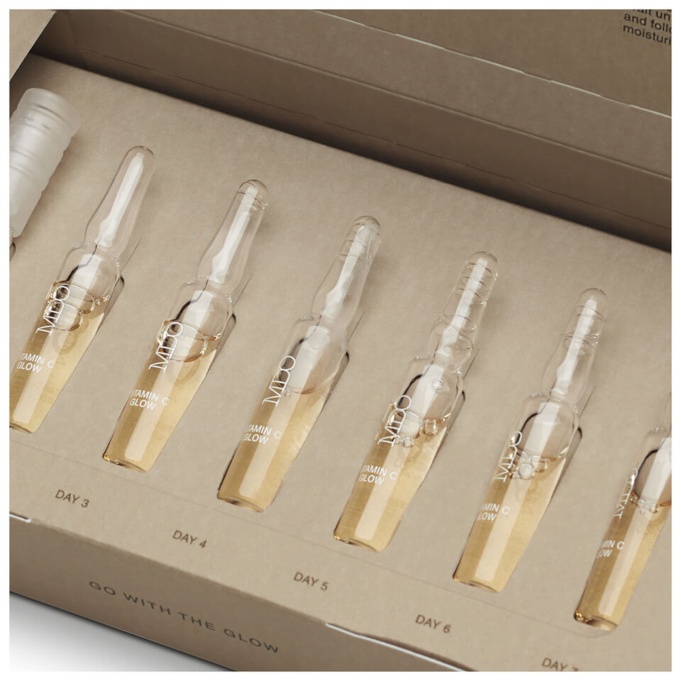 MDO BY SIMON OURIAN M.D. Vitamin C Glow Ampoules