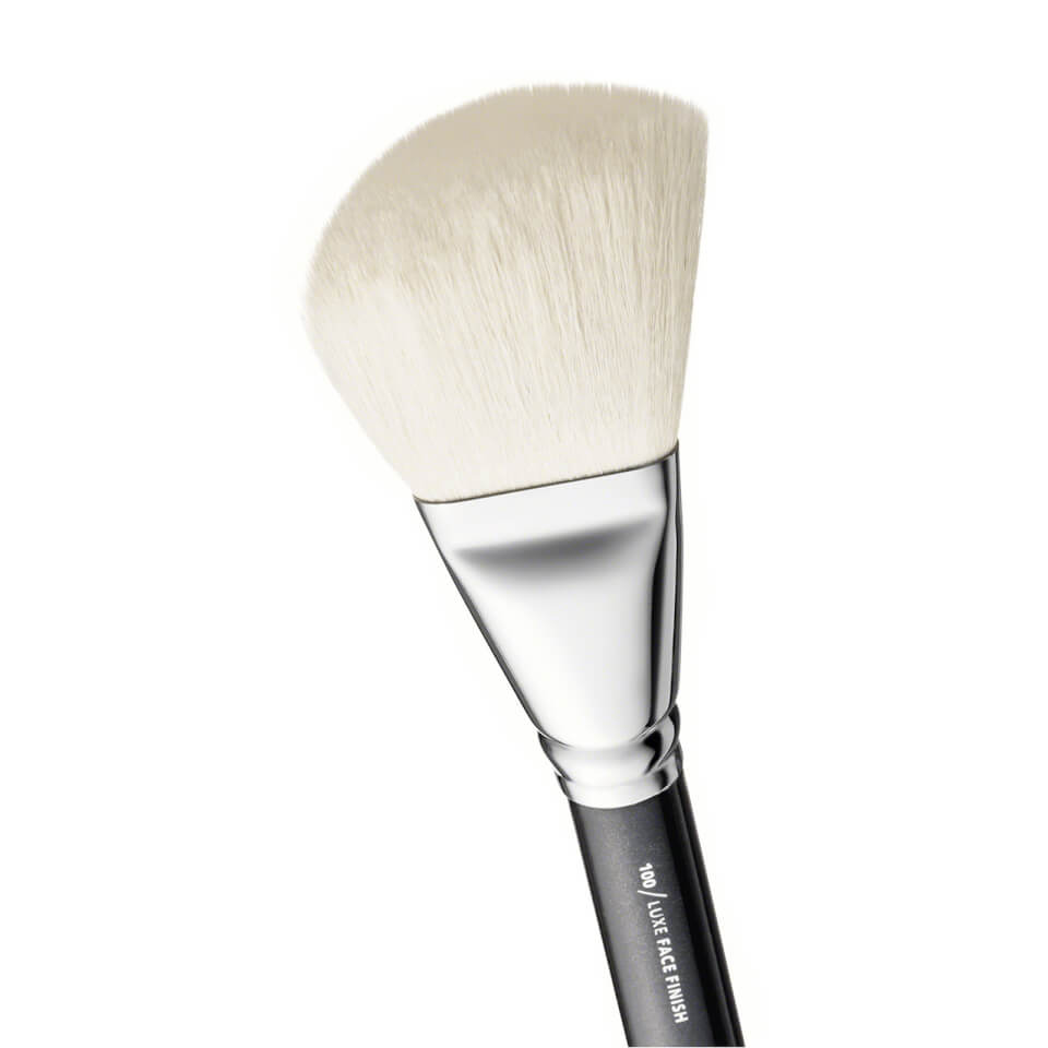 ZOEVA Luxe Face Finish Brush (100)