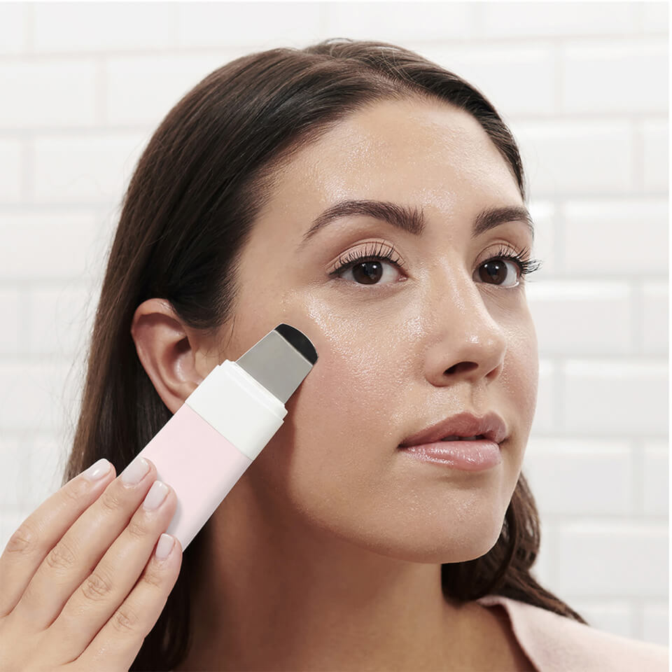 DERMAFLASH Dermapore Pore Extractor and Serum Infuser - Light Pink