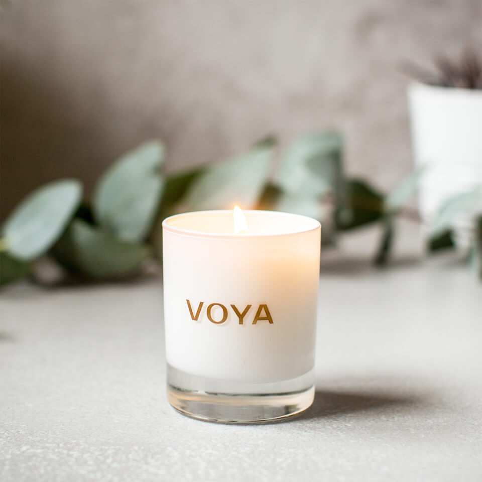 VOYA Luxury Scented Candle Cedarwood and Bergamot 20ml