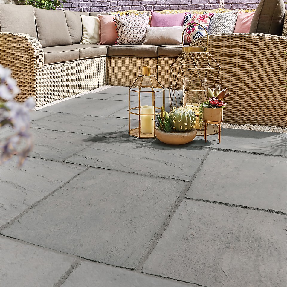 Stylish Stone Chantry Paving 450 x 450mm Graphite - Full Pack of 28 Slabs