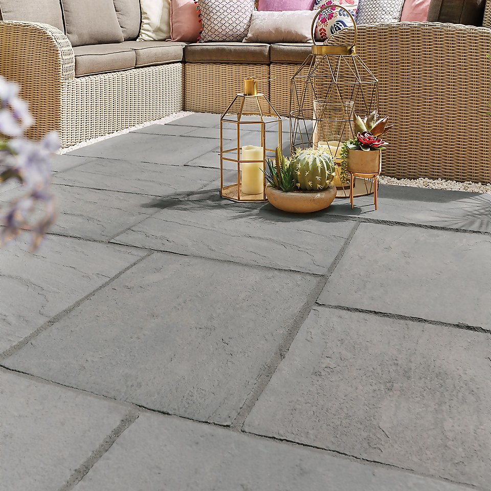 Stylish Stone Chantry Paving 300 x 300mm Graphite - Full Pack of 56 Slabs