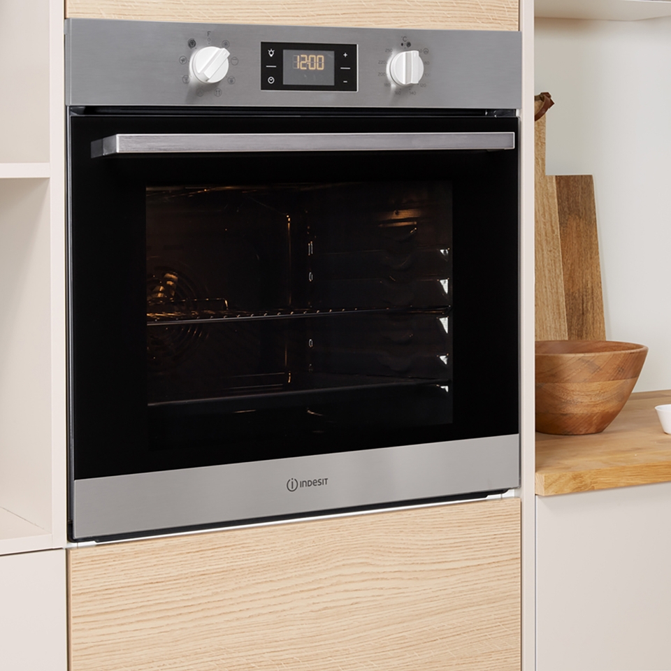 Indesit Aria IFW6340IX Built In Electric Single Oven - Stainless Steel