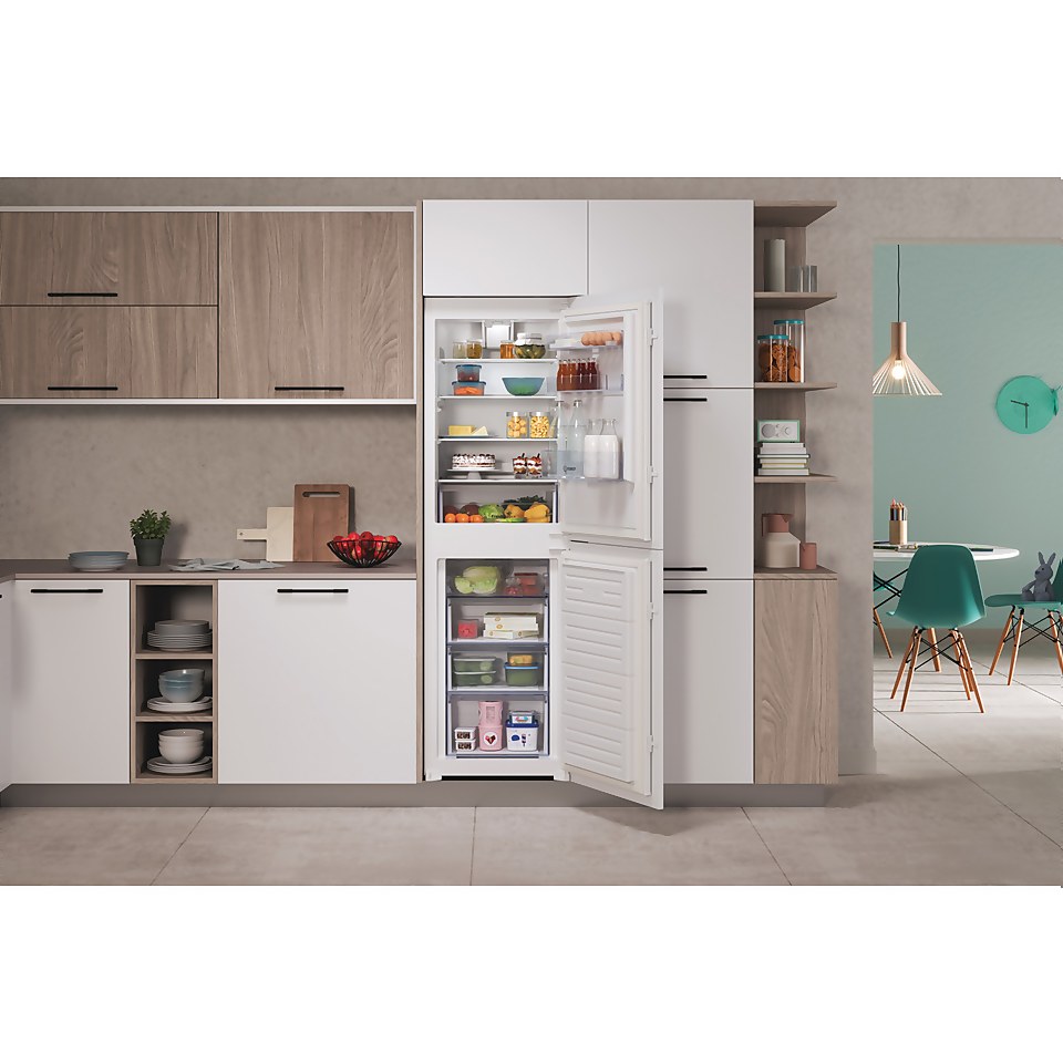Indesit IBC185050F1 Integrated Frost Free Fridge Freezer with Fixed Door Fixing Kit