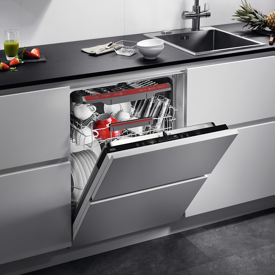 AEG FSS53907Z Fully Integrated Standard Dishwasher Black Control