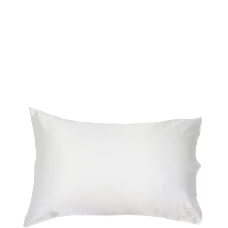 The Goodnight Co. Silk Sleep Mask and Queen Size Pillowcase - White