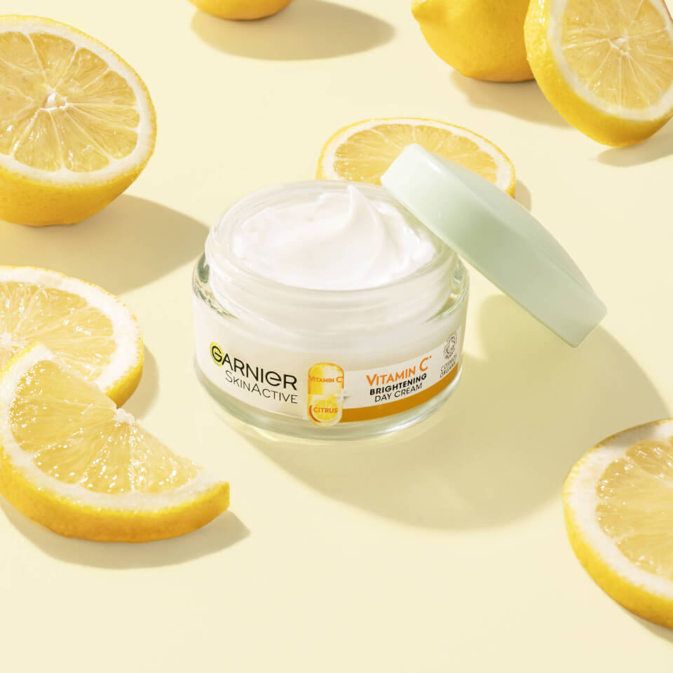 Garnier Vitamin C Brightening Day Cream Face Moisturiser 50ml