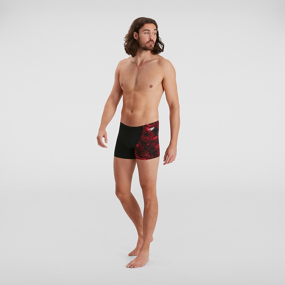 Men's Allover V-Cut Aquashort Black/Red