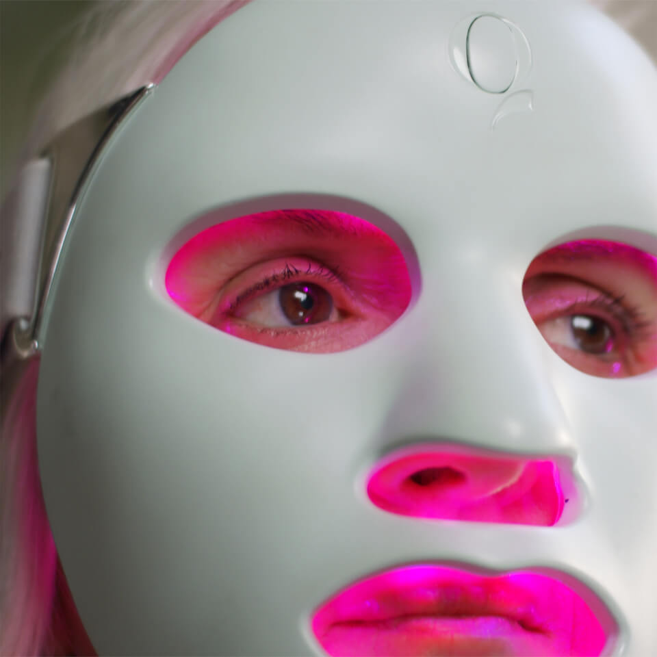 Qure Skincare Q-Rejuvalight Pro LED Light Therapy Mask 200g