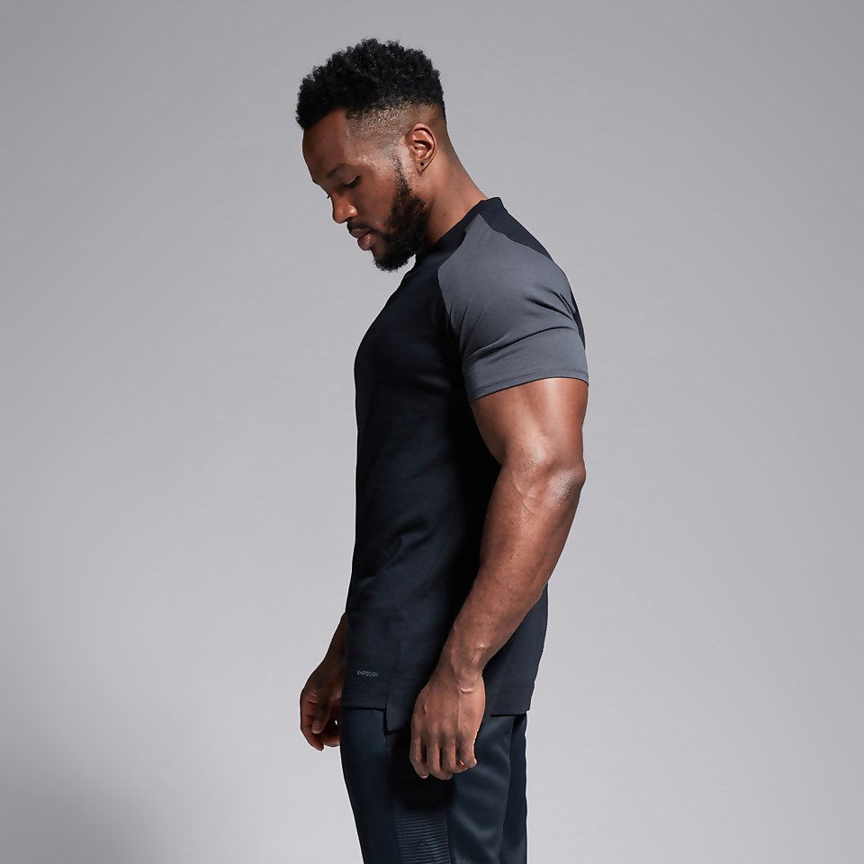 MENS PRO II PERFORMANCE COTTON TEE BLACK