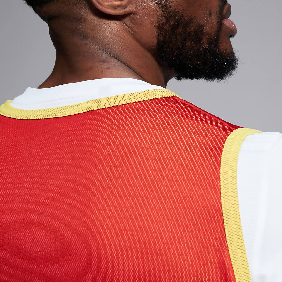 ADULT UNISEX REVERSIBLE BIB RED/YELLOW