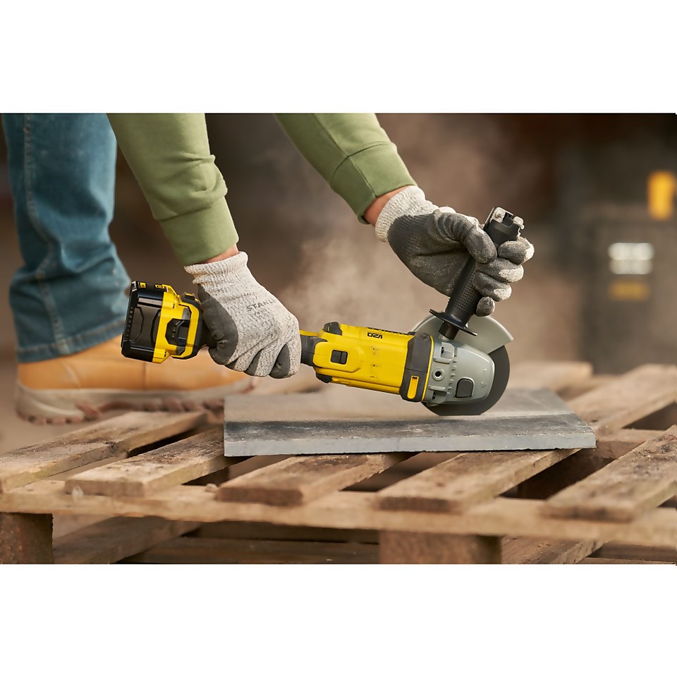 STANLEY FATMAX V20 18V Cordless Angle Grinder (battery not included) (SFMCG400B-XJ)