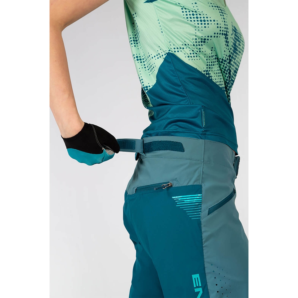 SingleTrack Lite Shorts für Damen - Beere