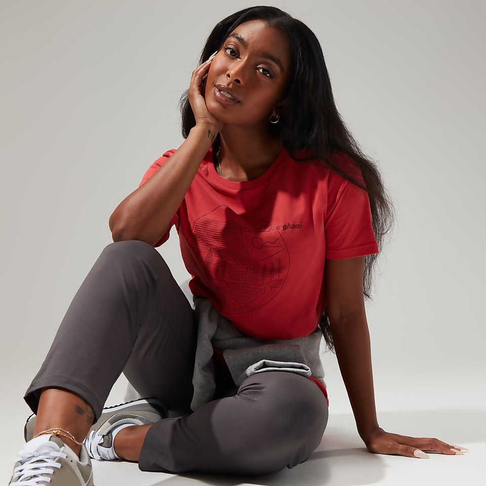 Women's Linear Landscape Super Stretch Tee Red