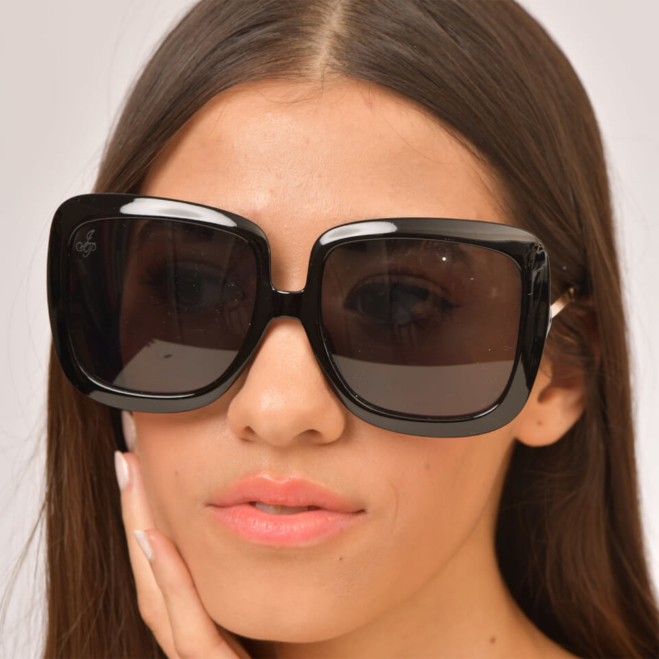 Jeepers Peepers Women's Oversized Square Acetate Sunglasses - Black/Gold