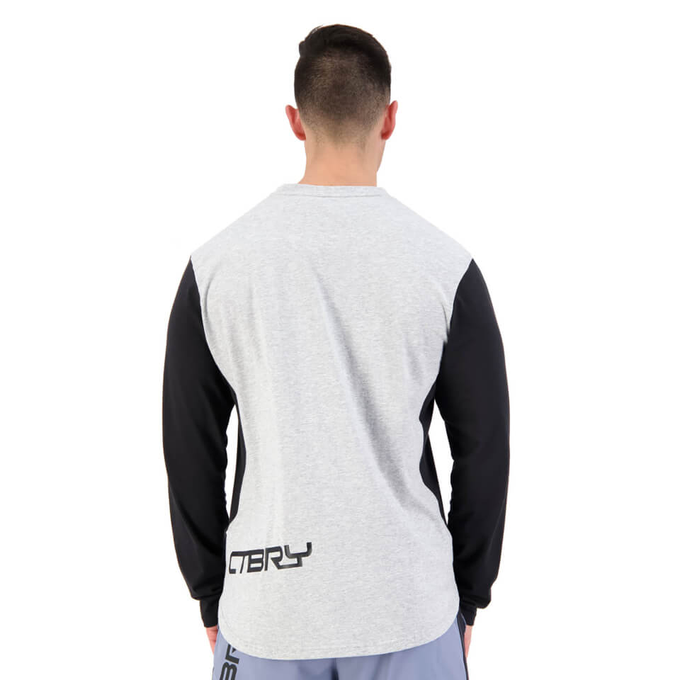 Mens Vapodri Formation Long Sleeve T-Shirt in Black