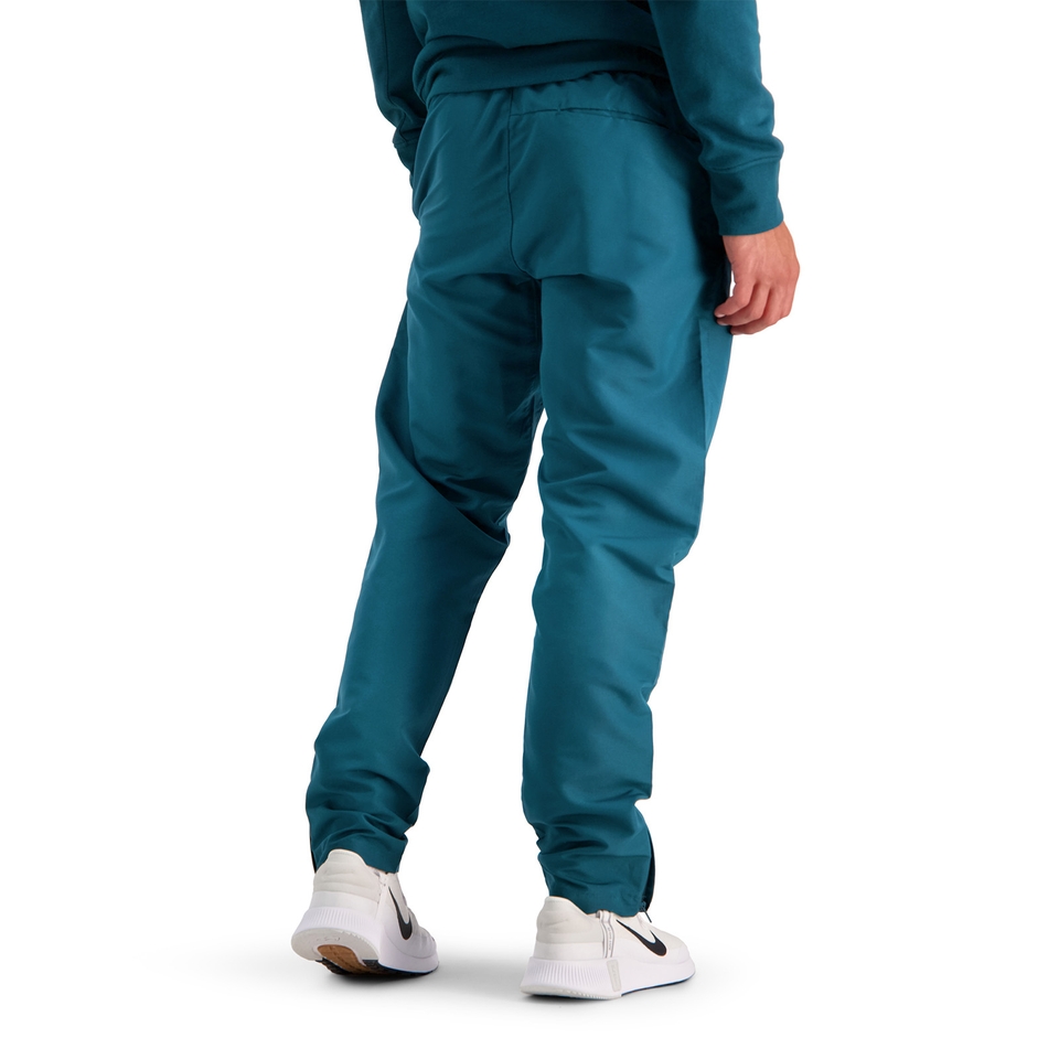 Mens The Clash 32In Woven Pant in Green