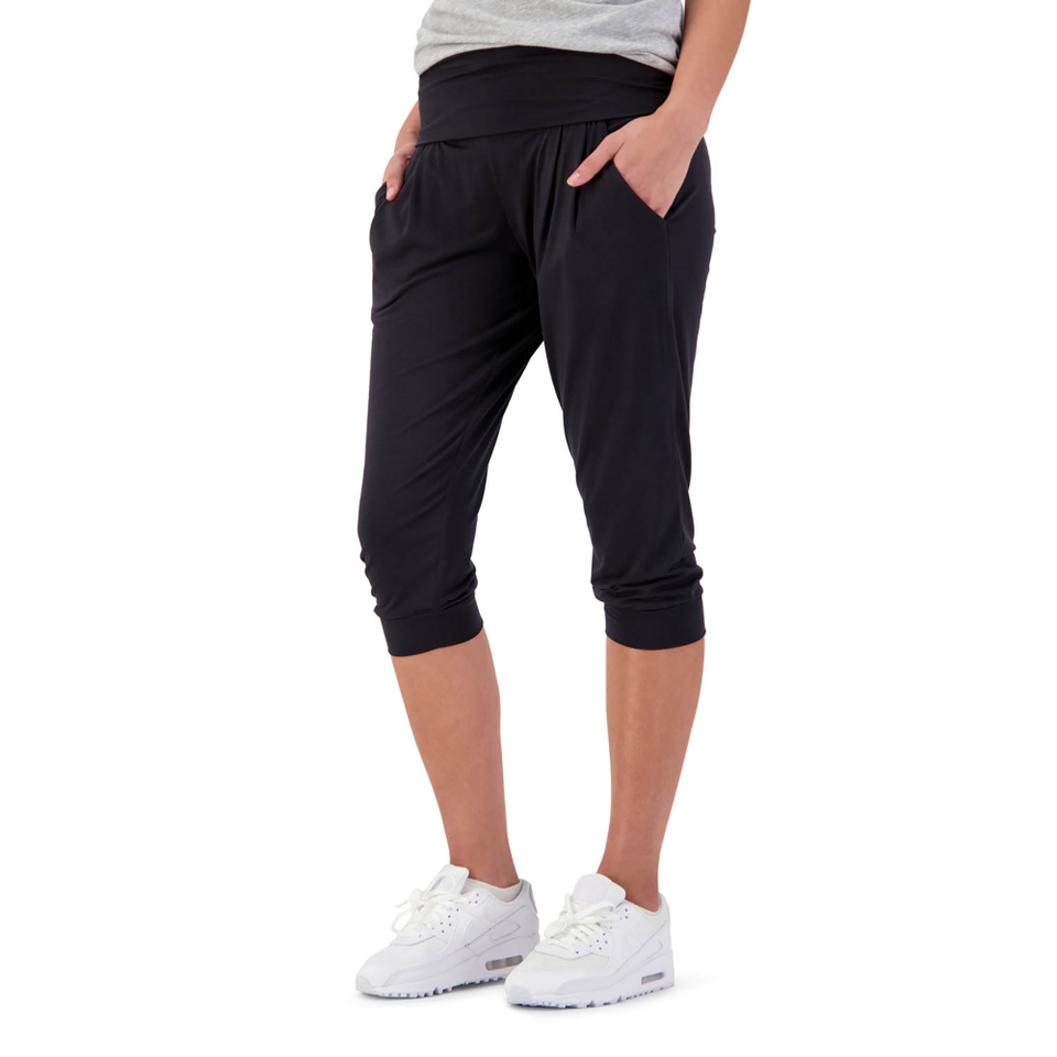 WOMENS 19" CUFFED CAPRI - BLACK
