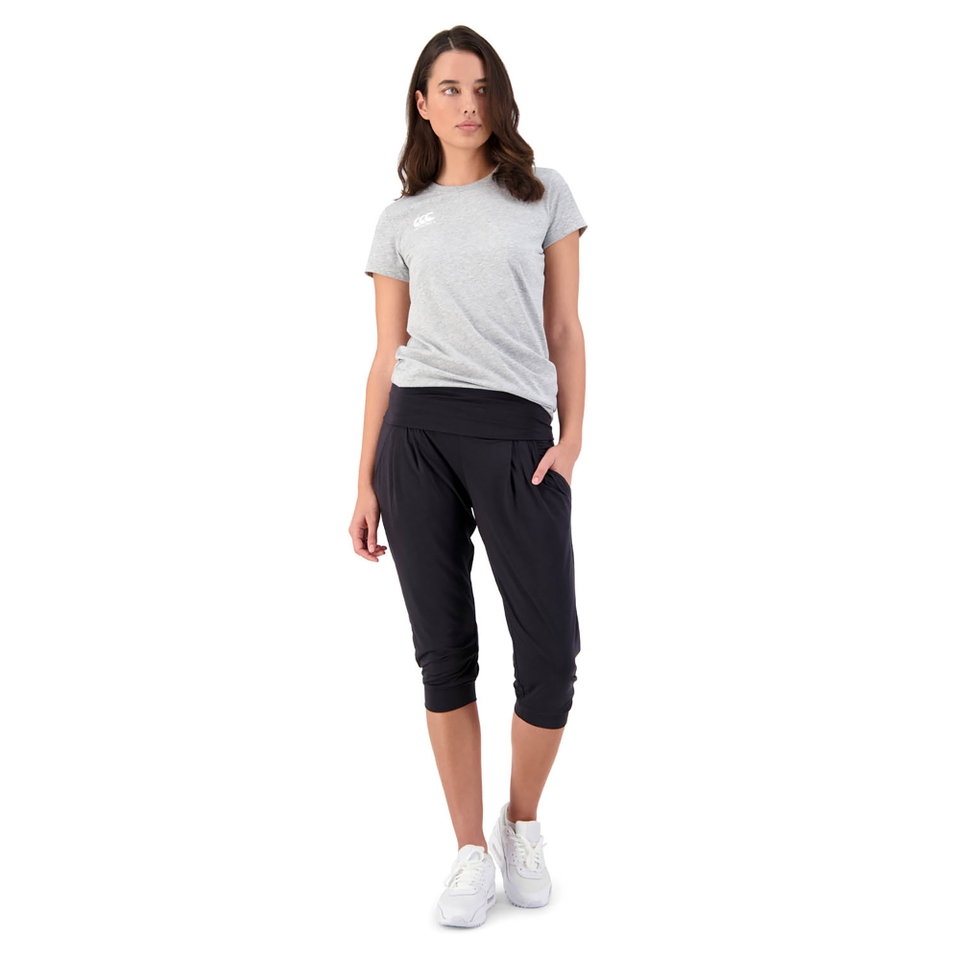 WOMENS 19" CUFFED CAPRI - BLACK