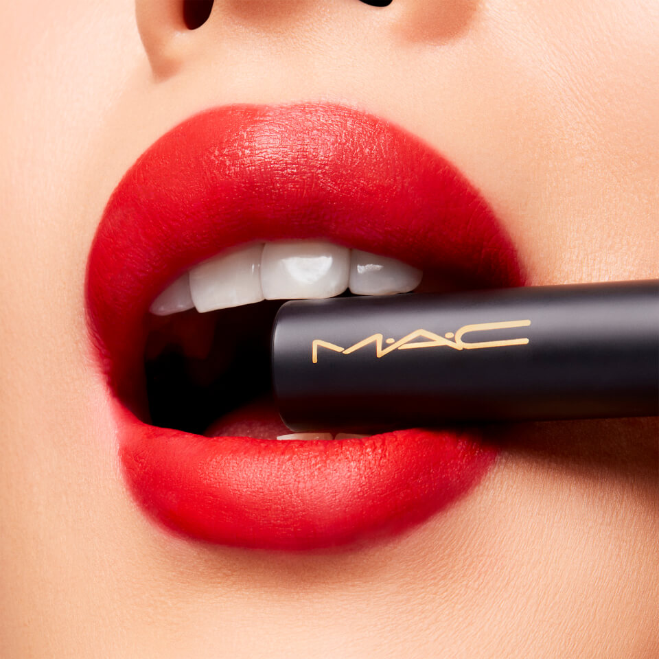 MAC Powder Kiss Velvet Blur Slim Stick - Devoted to Danger