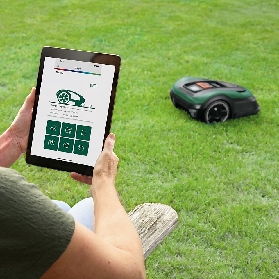Bosch 18V Indego M Plus 700 Robotic Lawn Mower - 19cm