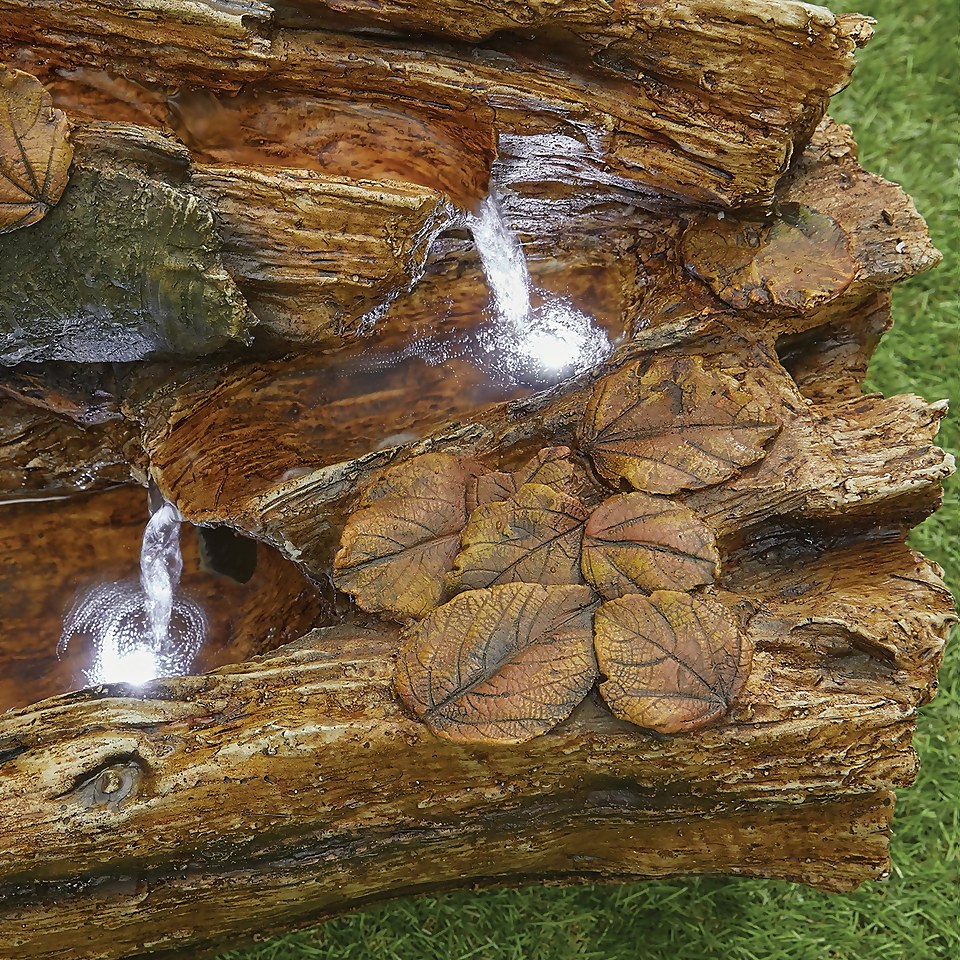 Stylish Fountain Balsam Pools Water Feature with LEDs