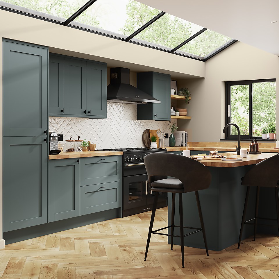 Classic Shaker Kitchen Cabinet Door (W)597mm - Green