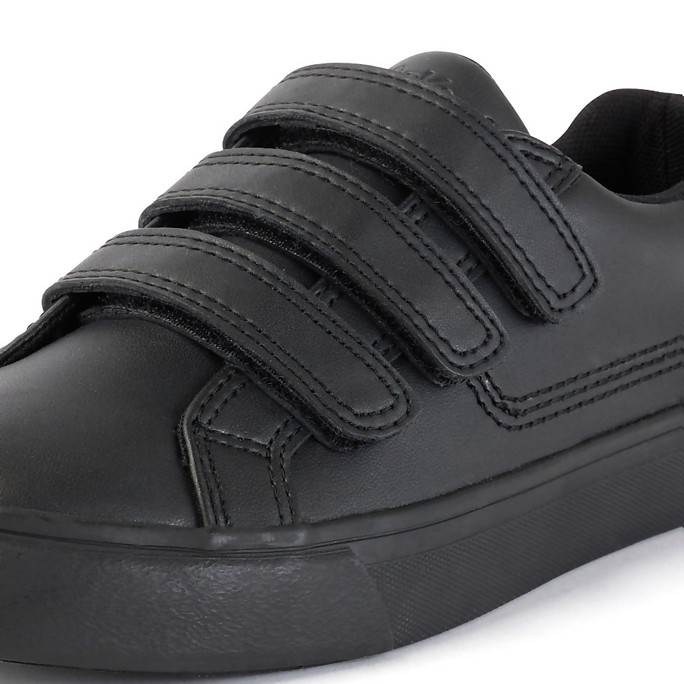 Junior Unisex Tovni Trip Leather Alternative Black
