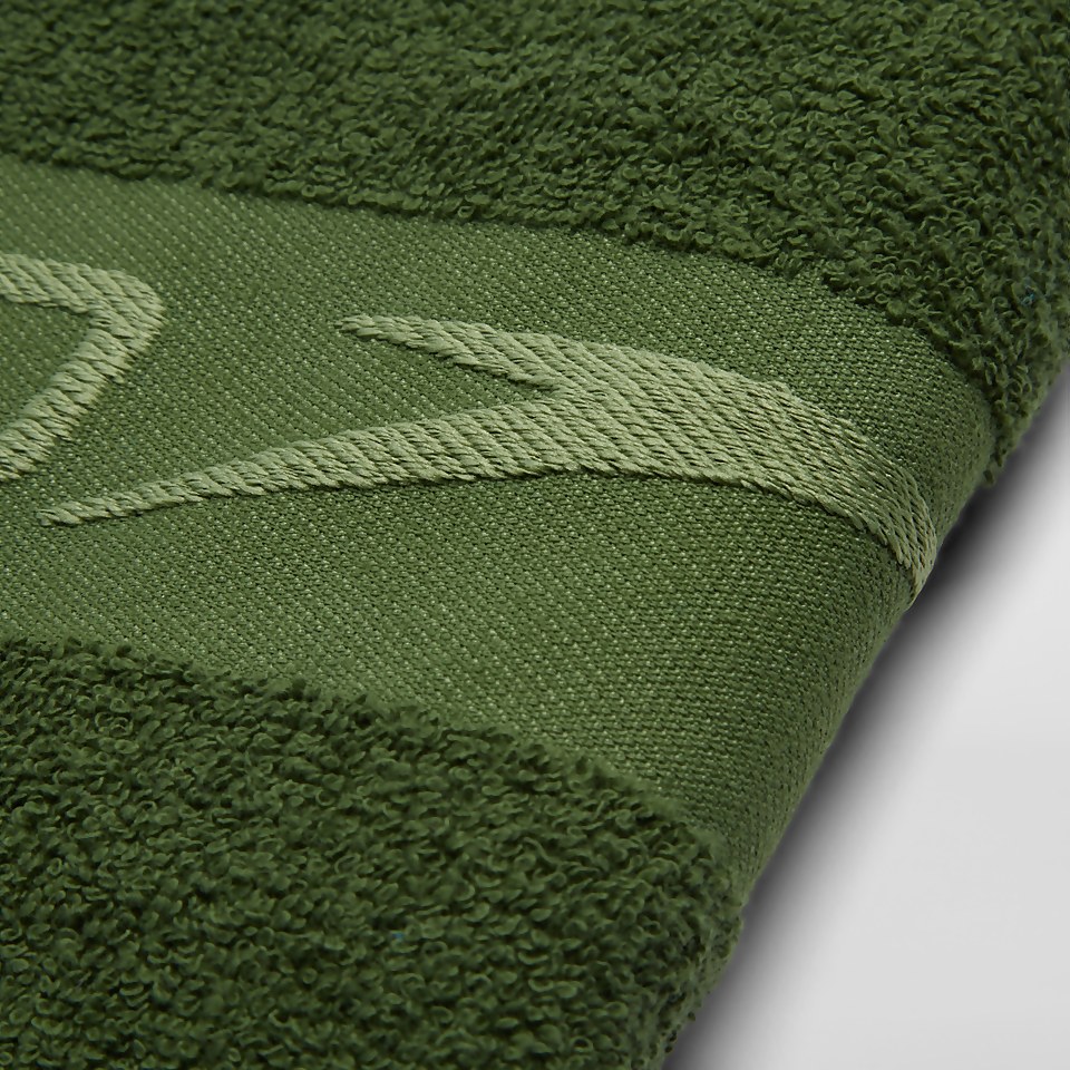 Speedo Border Towel Green