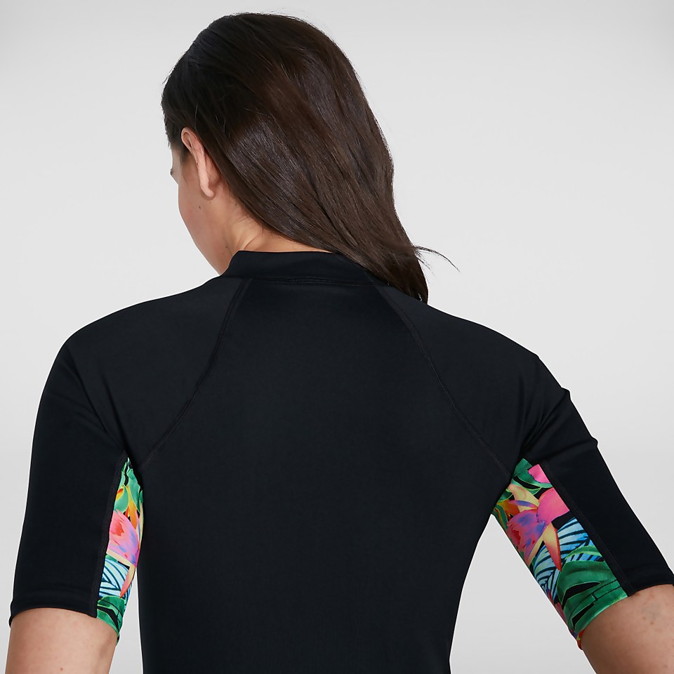 Bedrucktes kurzärmliges Rash Top Schwarz/Pink für Damen