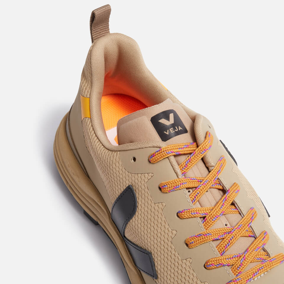 Veja Dekkan Trail Alveomesh Trainers